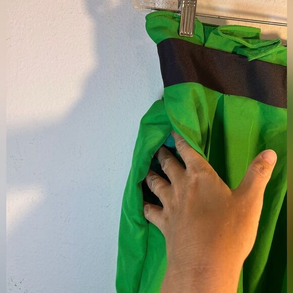 Emilio Pucci ladies midi skirt Kelly green black 8 pleated elegant modest - Picture 8 of 16